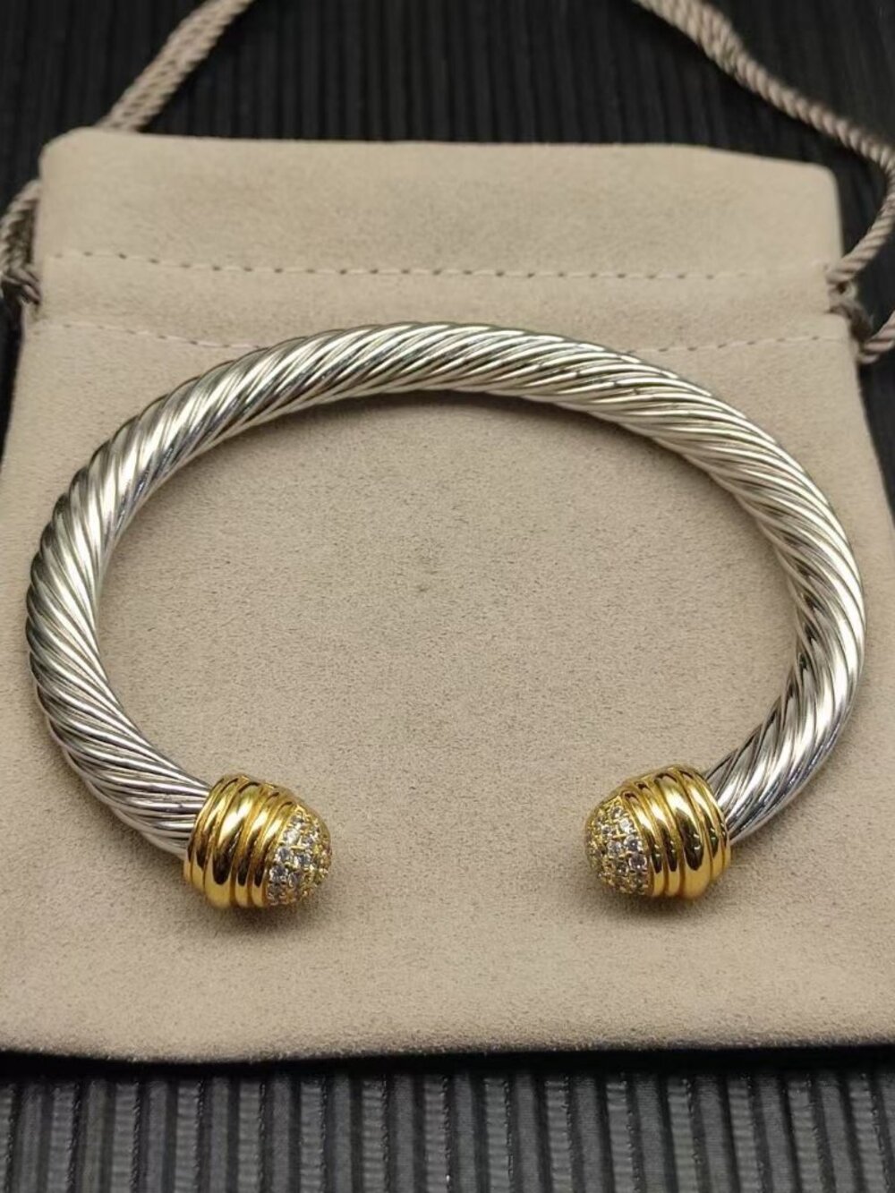 David Yurman Round Head Bracelet - Picture 2 of 6